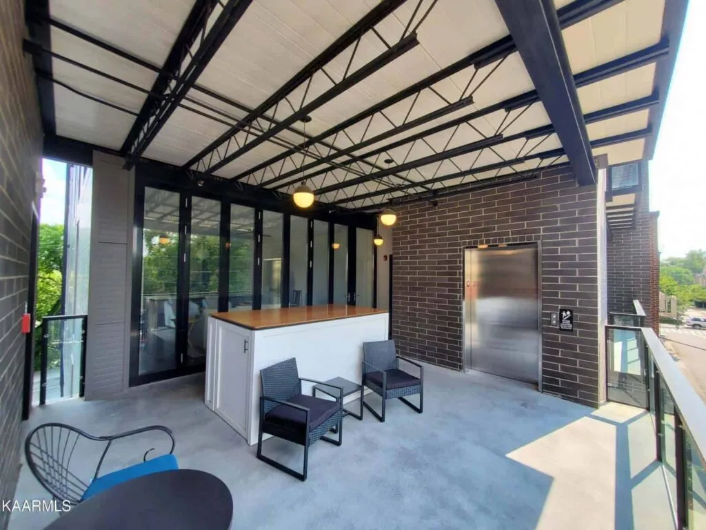 Overlook-301-5003358739726