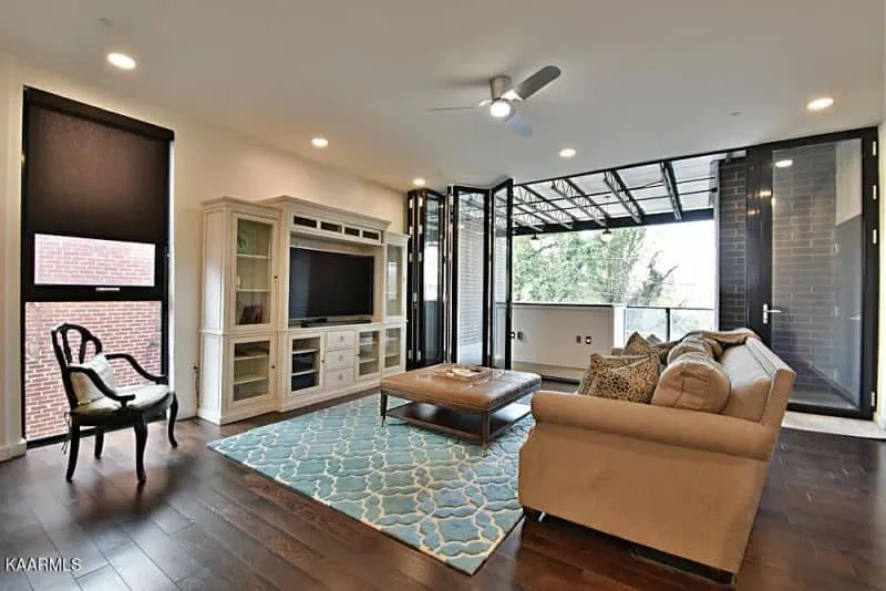 Overlook-Condominiums-312153546049896