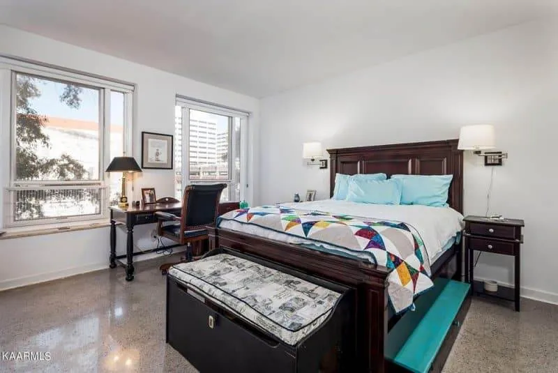 Pembroke-404-11014400546908 Pembroke-404-11014400546908