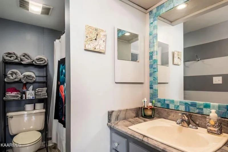 Pembroke-404-11014405464679 Pembroke-404-11014405464679