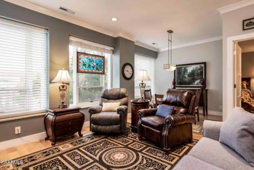 Pembroke-603-602712116 Pembroke-603-602712116