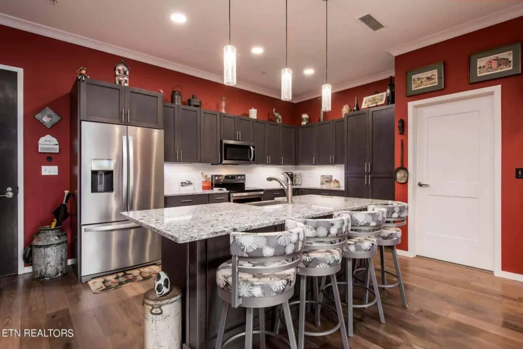 Regas-218-185137396961