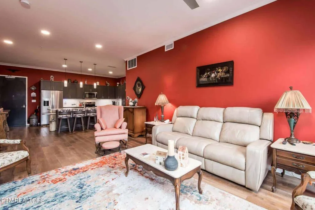 Regas-218-185200636908