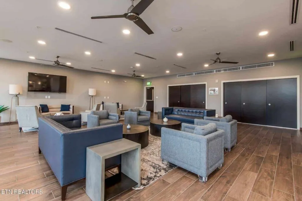 Regas-218-185220340385