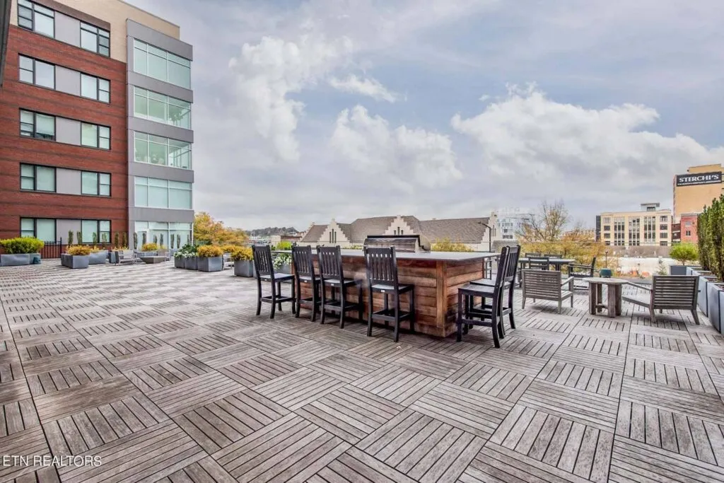 Regas-218-185229019336