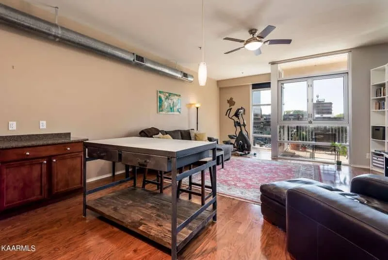 Residences-at-Market-Square-303-24063381 Residences-at-Market-Square-303-24063381