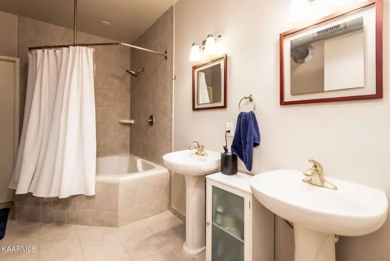 Residences-at-Market-Square-303-28884479 Residences-at-Market-Square-303-28884479