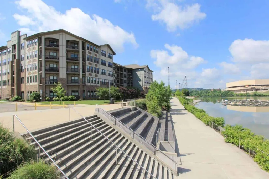 Riverwalk-215-Exterior-Main
