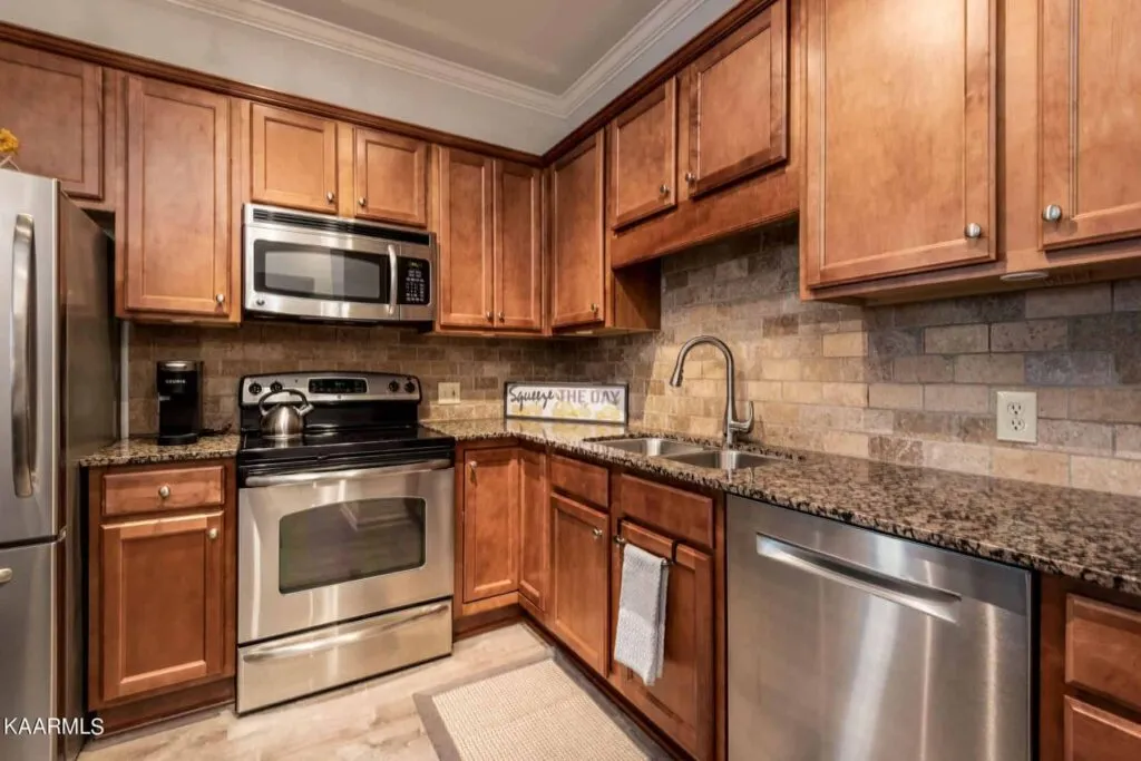 Riverwalk-322-23233635357121 Riverwalk-322-23233635357121