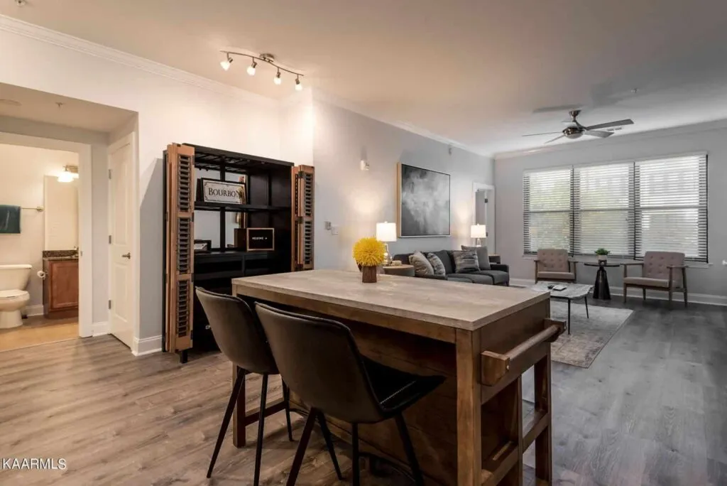 Riverwalk-322-23233639721229 Riverwalk-322-23233639721229