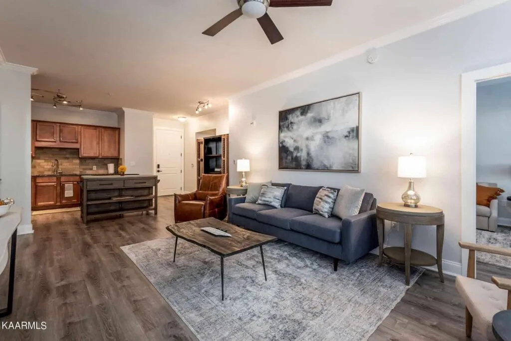 Riverwalk-322-23233648067080 Riverwalk-322-23233648067080