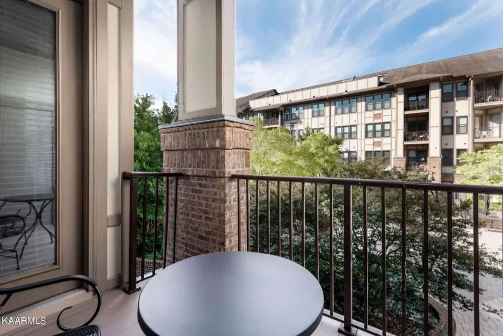 Riverwalk-322-23233650509843 Riverwalk-322-23233650509843