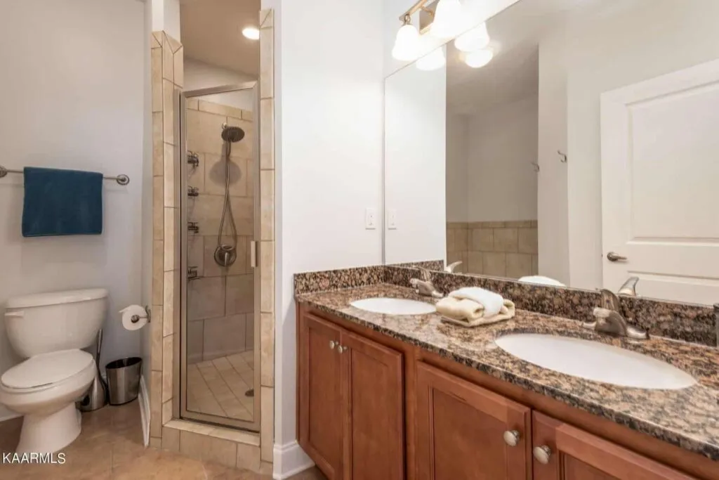 Riverwalk-322-23233658432109 Riverwalk-322-23233658432109