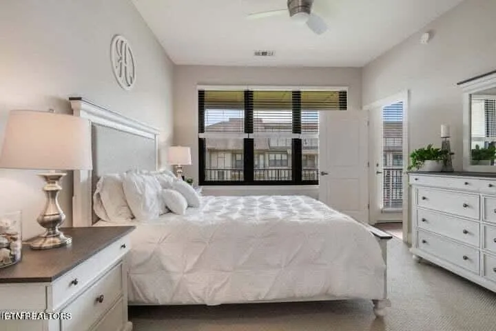 Riverwalk-526-165331620494 Riverwalk-526-165331620494