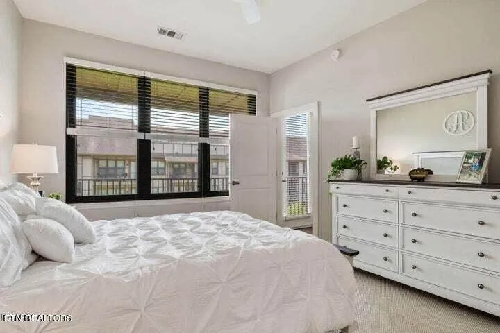 Riverwalk-526-165333208277 Riverwalk-526-165333208277