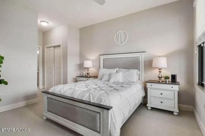 Riverwalk-526-165335167422 Riverwalk-526-165335167422