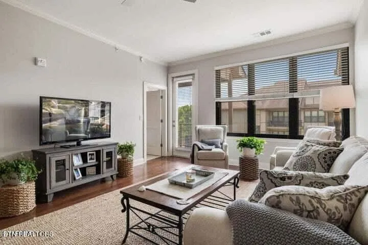 Riverwalk-526-165349579721 Riverwalk-526-165349579721