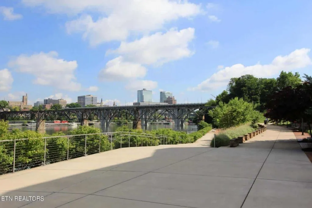 Riverwalk-526-174755884791 Riverwalk-526-174755884791