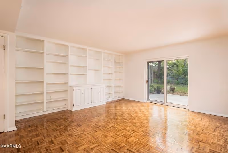 Sequoyah-Square-306-2013808556888