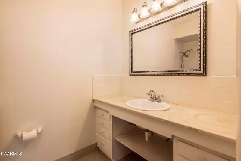 Sequoyah-Square-306-2013829868552