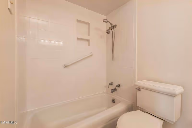 Sequoyah-Square-306-2013831871783