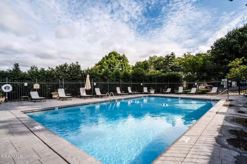 Sequoyah-Square-306-2013915969283