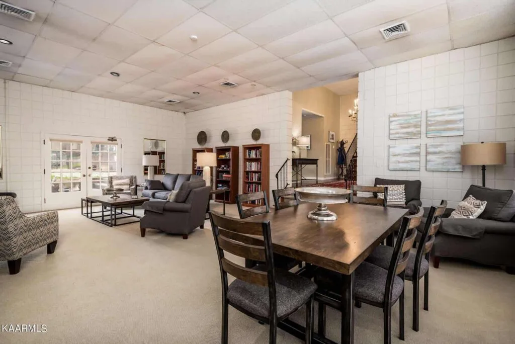 Sequoyah-Square-Condominiums-520-232131659278 Sequoyah-Square-Condominiums-520-232131659278