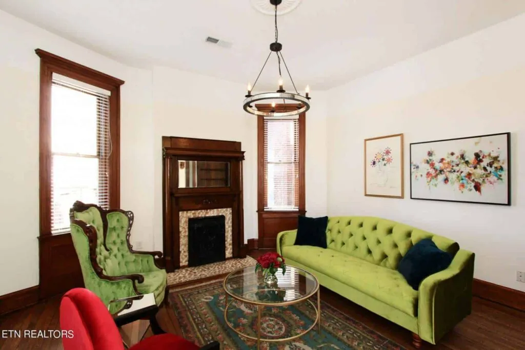 The-Cunningham-039098114 The-Cunningham-039098114