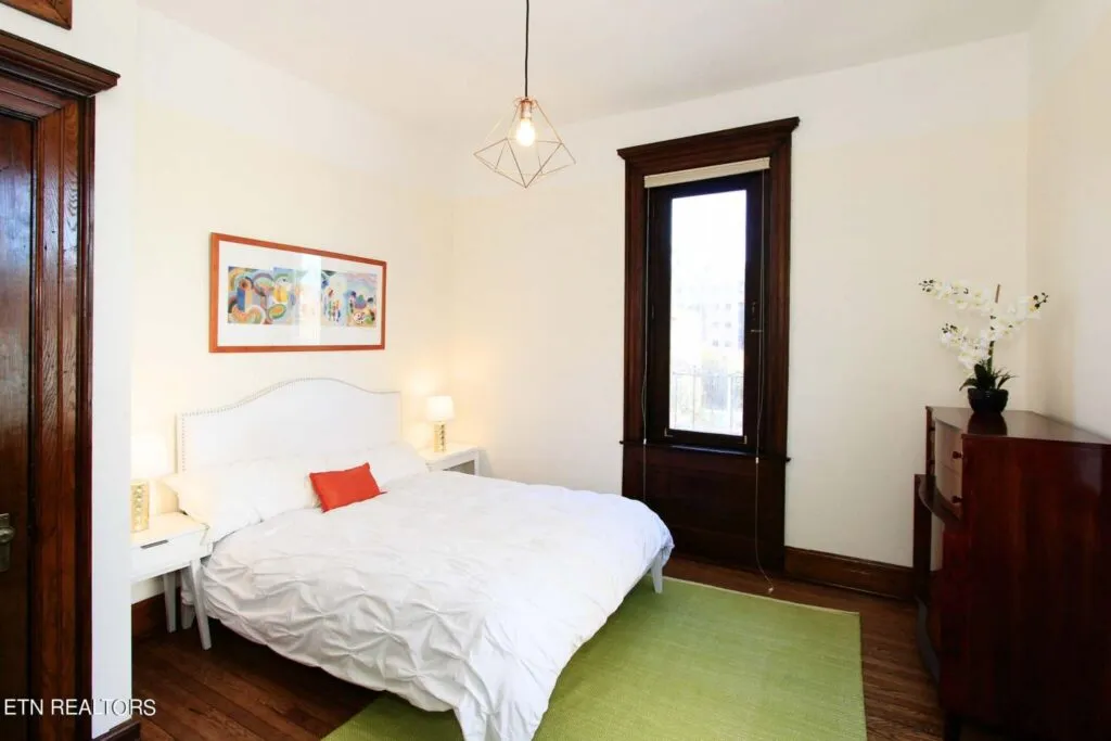 The-Cunningham-046964333 The-Cunningham-046964333