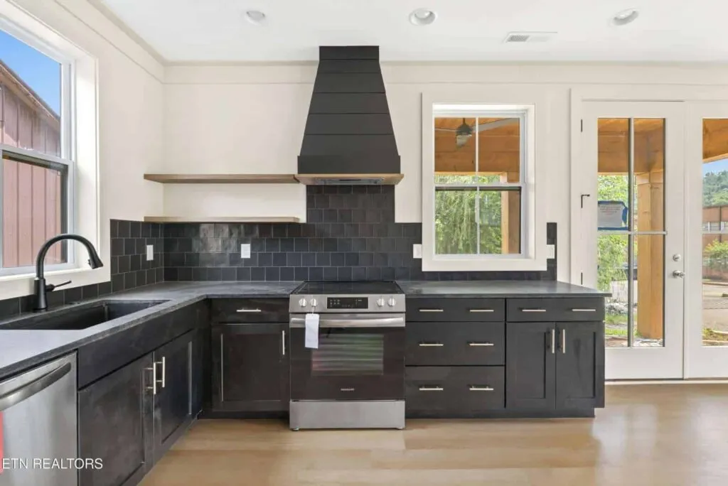 Urban-Cottages-1908-415666009 Urban-Cottages-1908-415666009