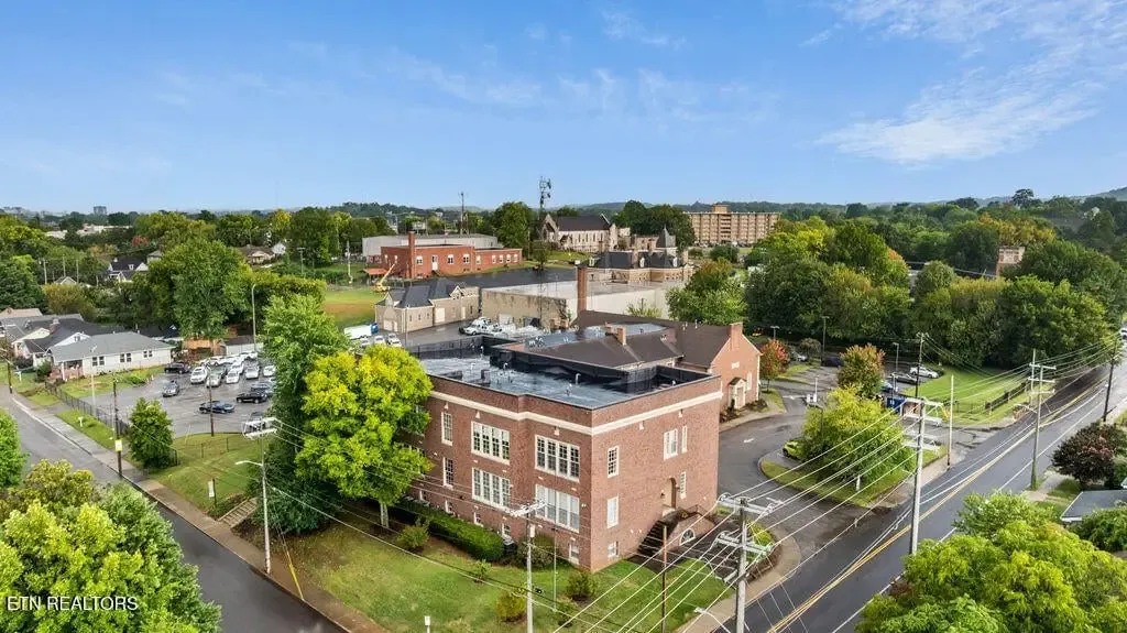 Brownlow Lofts 172858295369