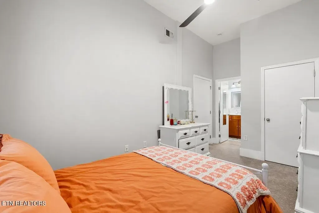 Brownlow Lofts 172900173209