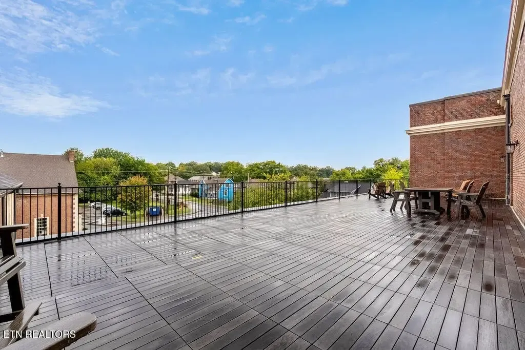 Brownlow Lofts 172902418039