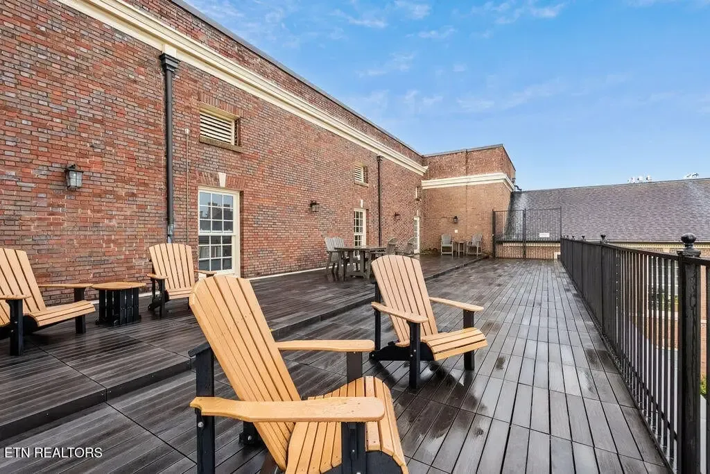 Brownlow Lofts 172903626191