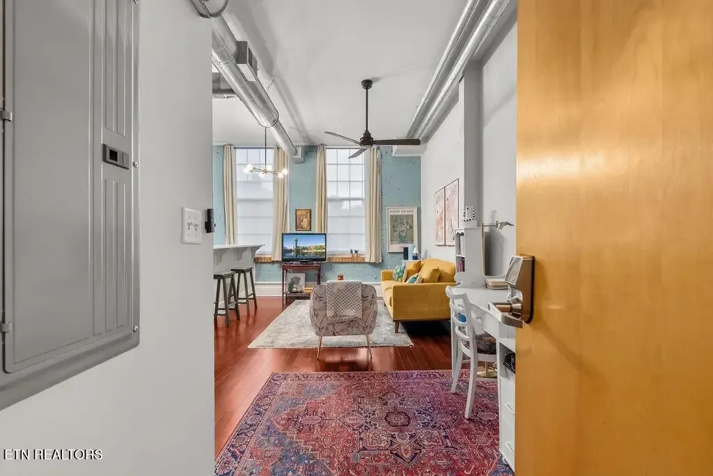 Brownlow Lofts 172907477843