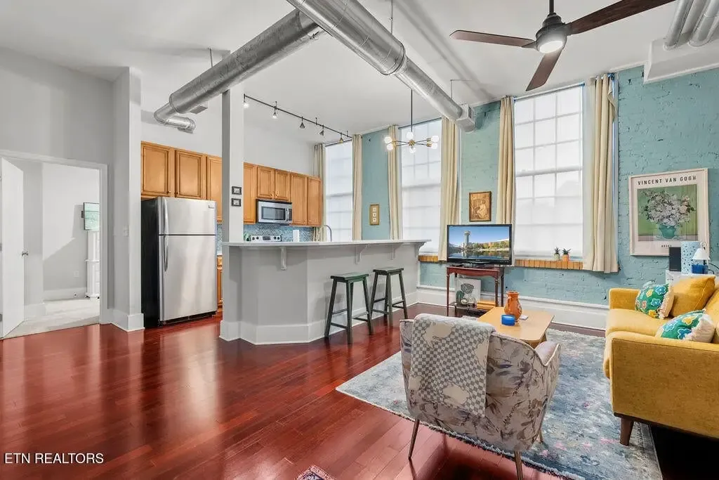 Brownlow Lofts 172908213334