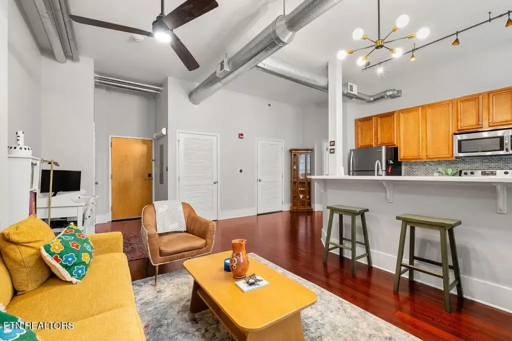 Brownlow Lofts 172911409681
