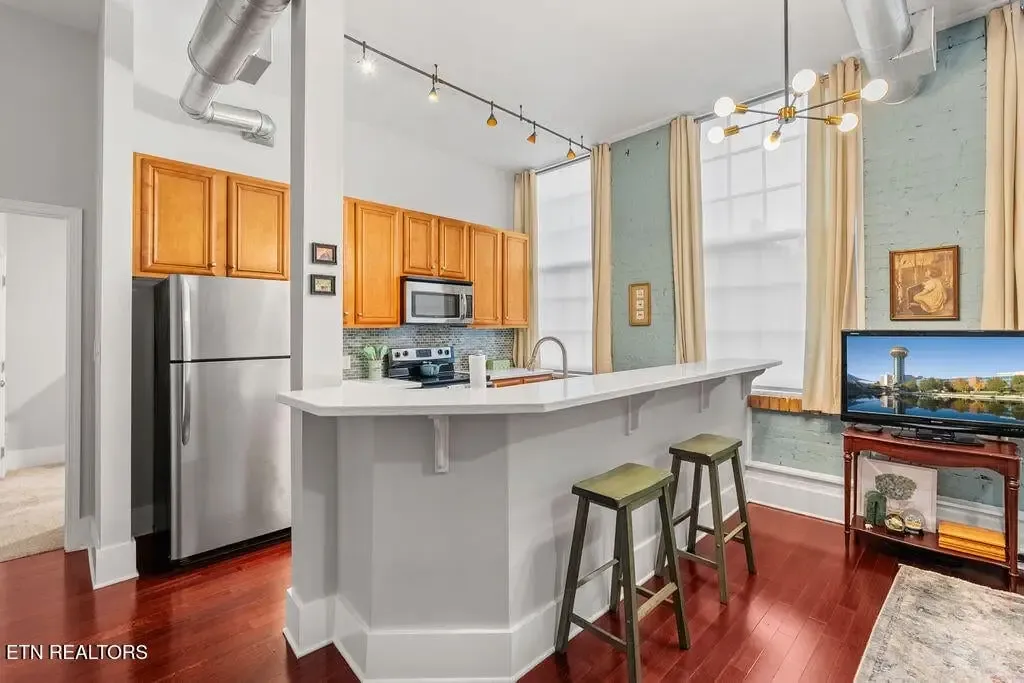 Brownlow Lofts 172912802641