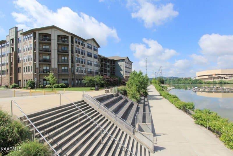 Cityview-at-Riverwalk-321-04154523816455